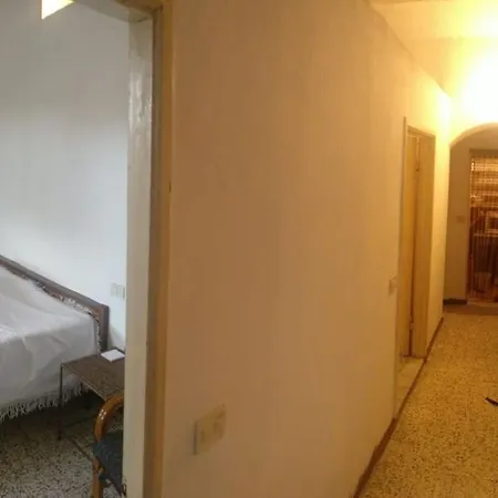 Casa Conti, In Centro A 7 Minuti Dal Mare